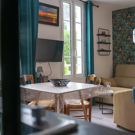 Le Doris Avec Place De Stationnement Privee Incluse *